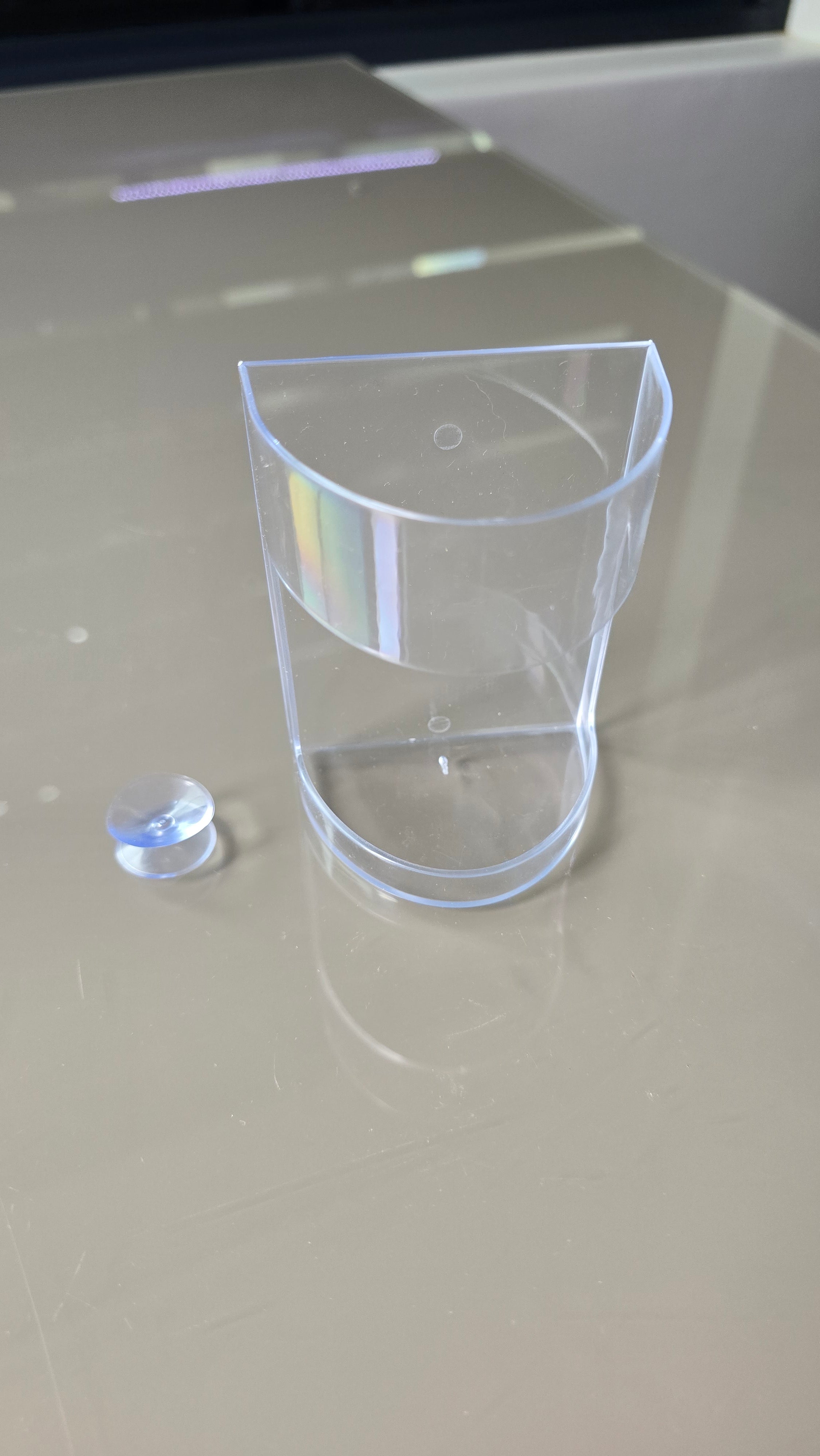 Feeding Container with Suction Cup